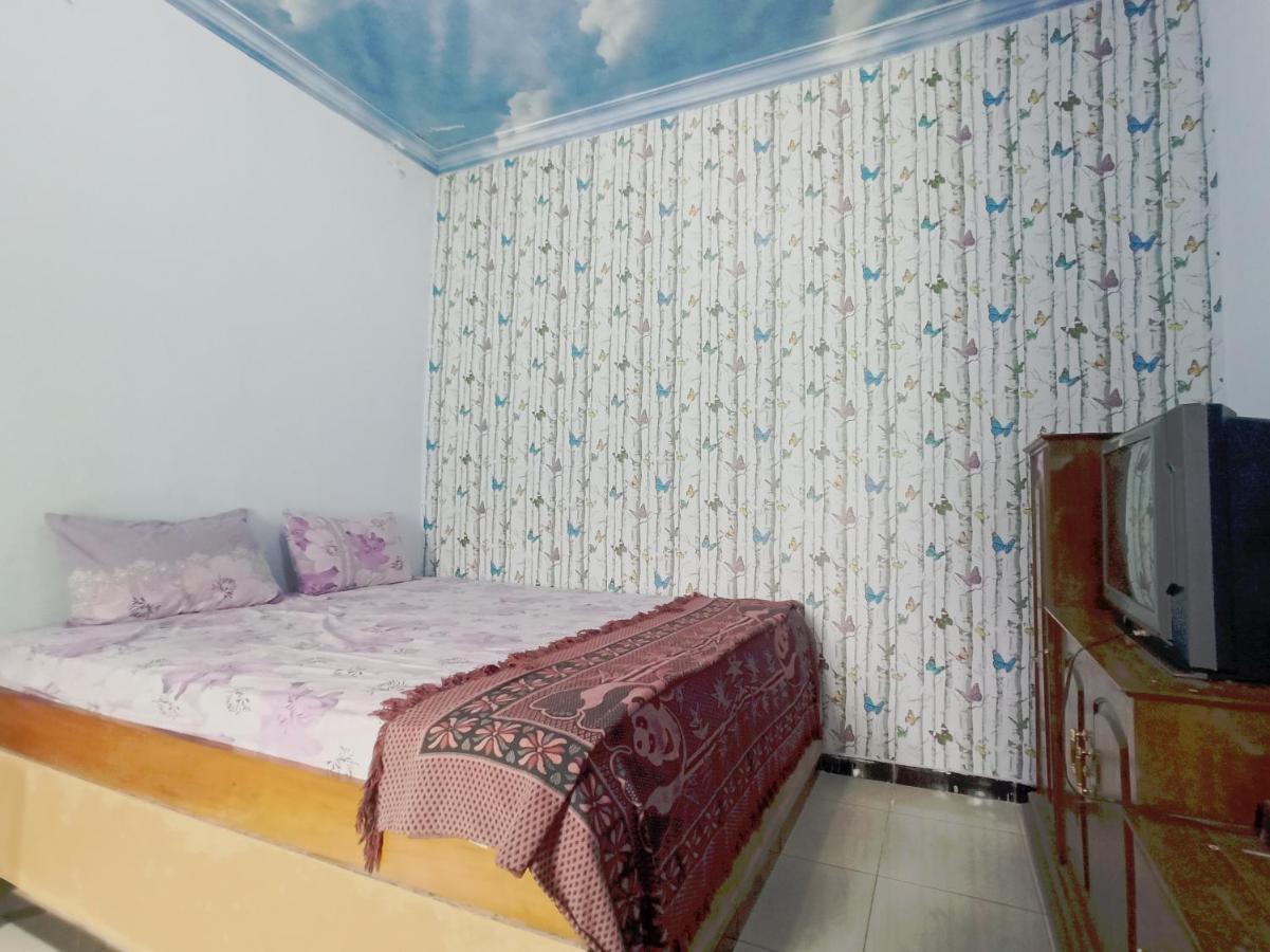 Oyo 90093 Dw Hotel Malang Bagian luar foto